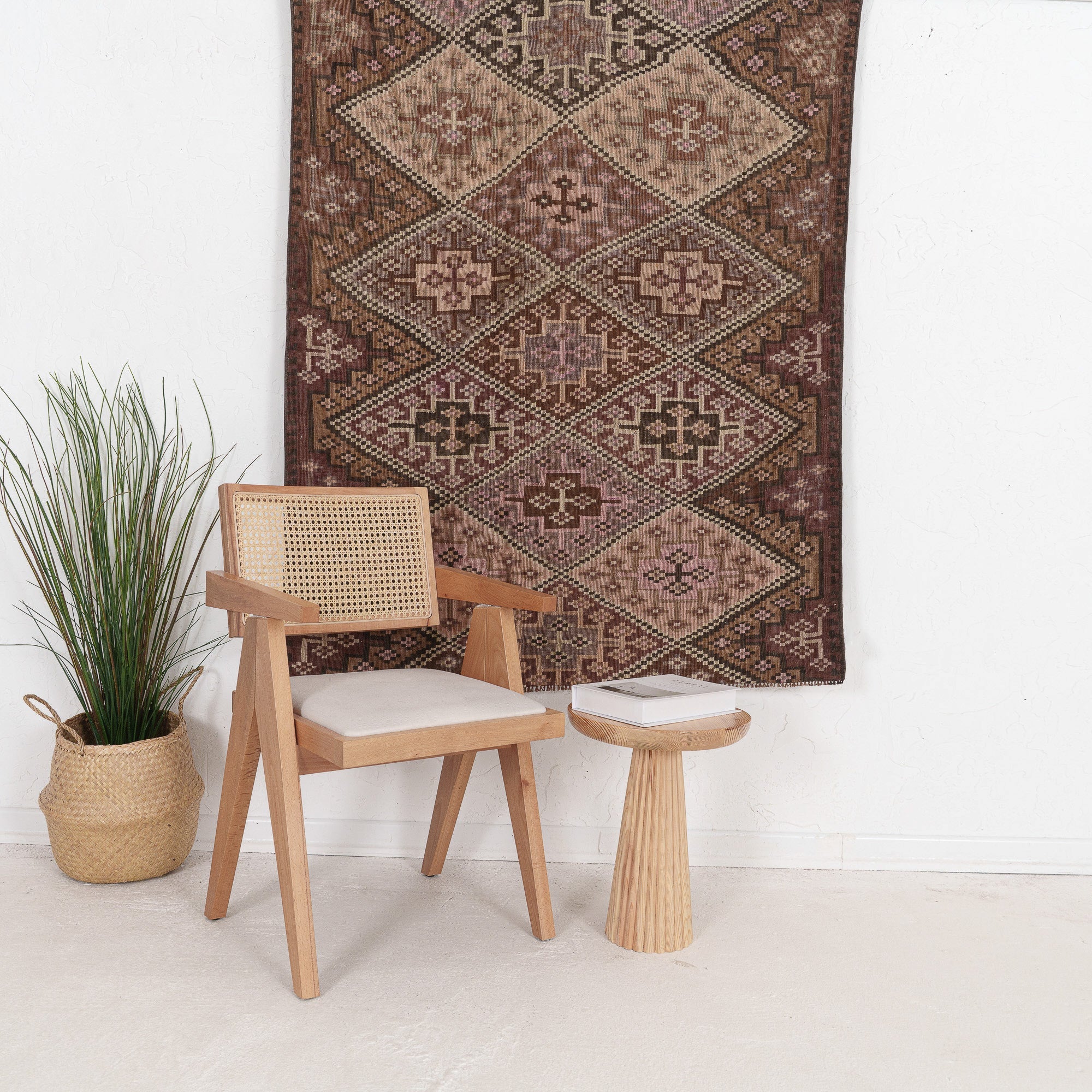 Paerisara - Vintage Turkish Small Rug