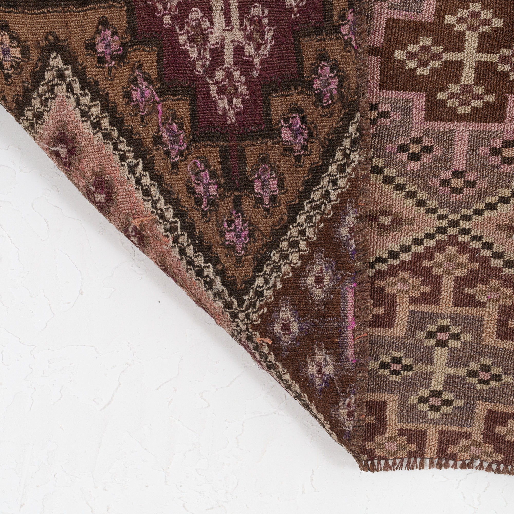 Paerisara - Vintage Turkish Small Rug