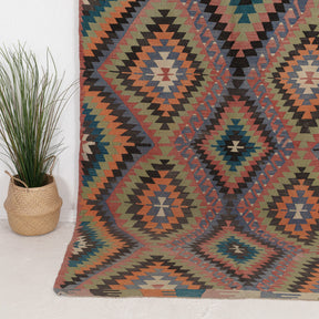 Qaeliness - Vintage Turkish Area Rug