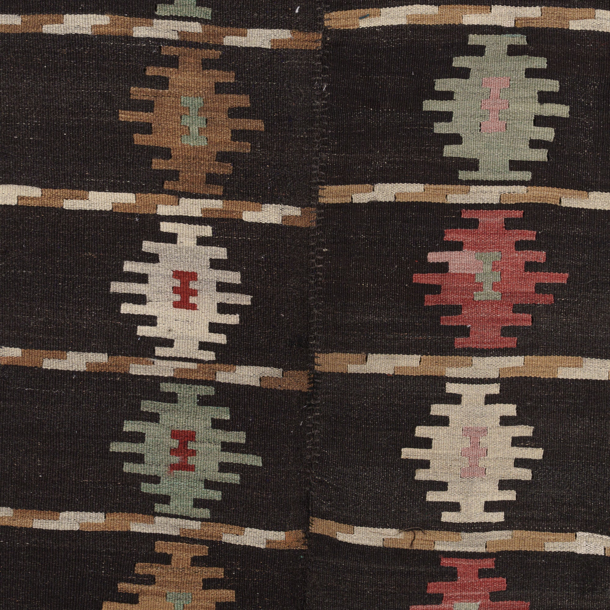 Naelisara - Vintage Turkish Area Rug