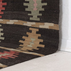 Naelisara - Vintage Turkish Area Rug