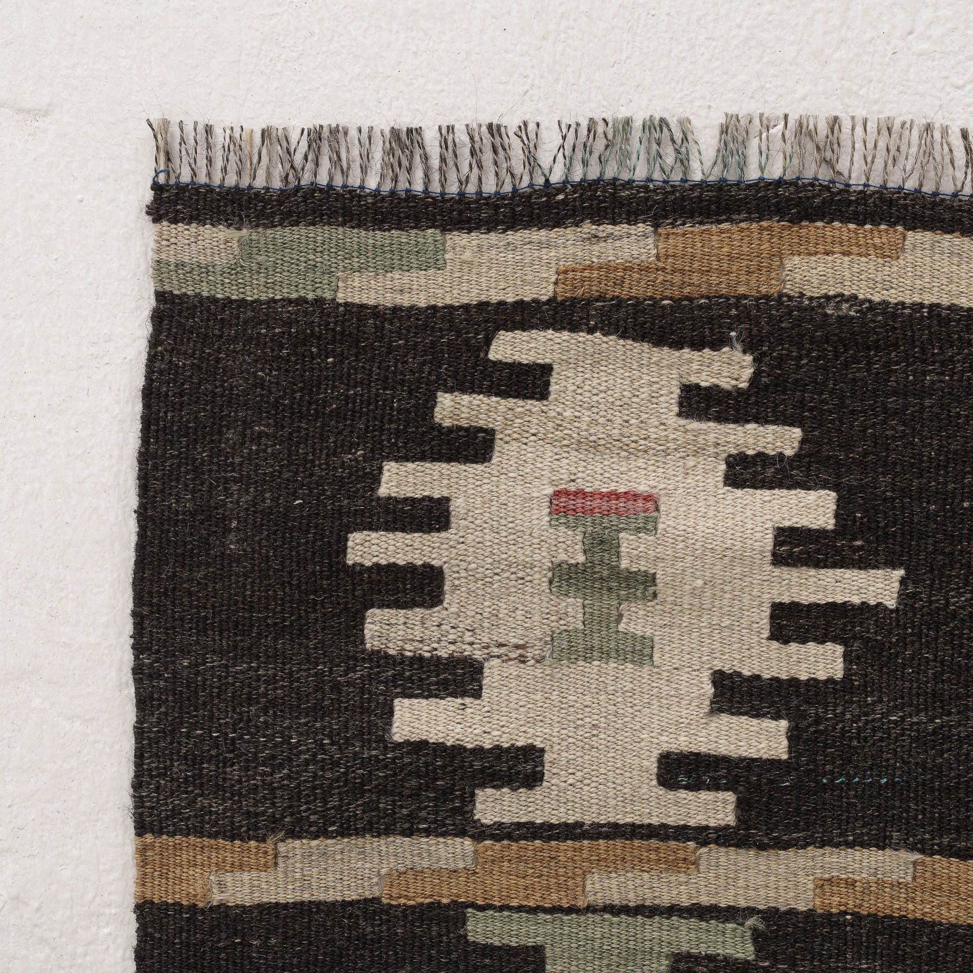 Naelisara - Vintage Turkish Area Rug