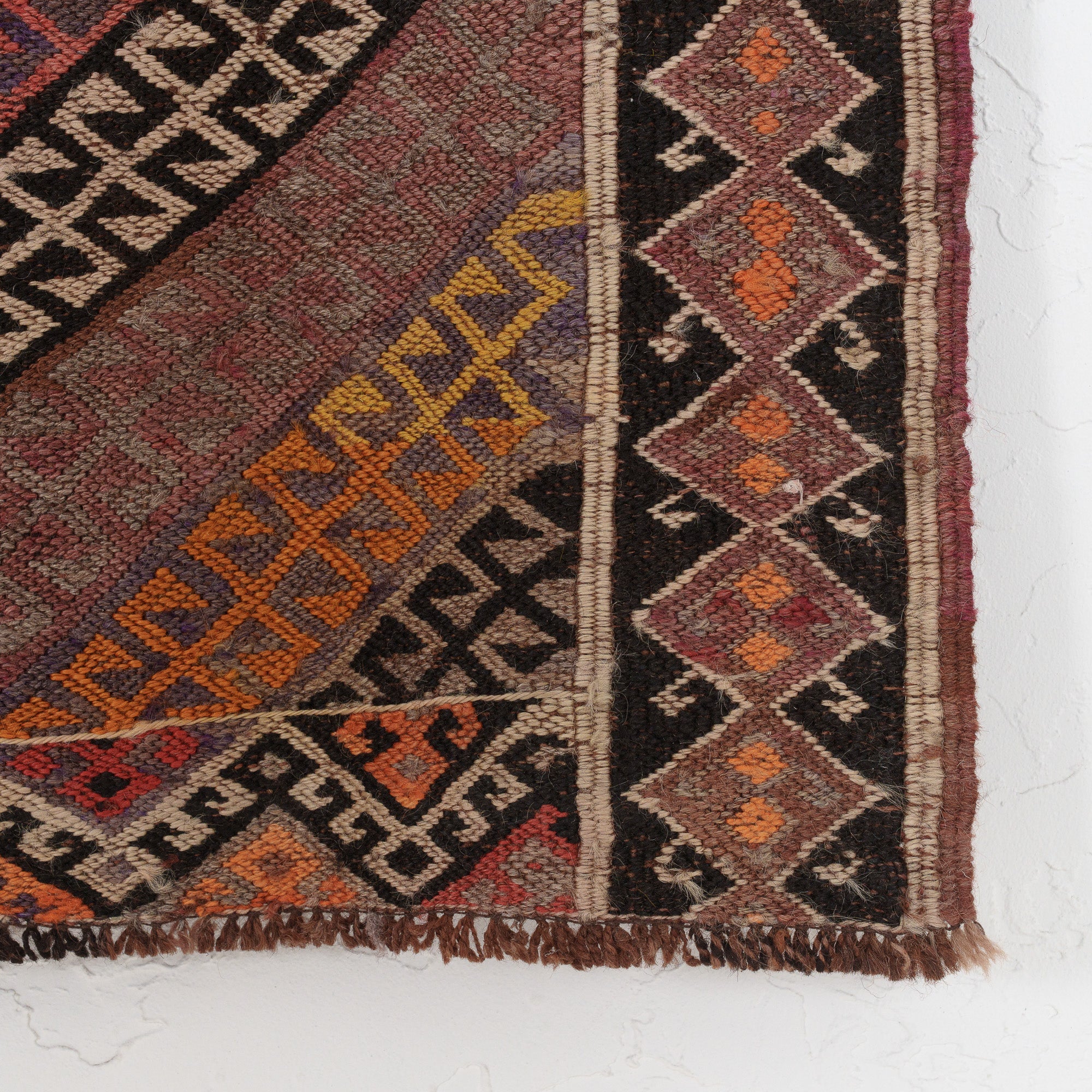 Paerisaria - Vintage Turkish Small Rug