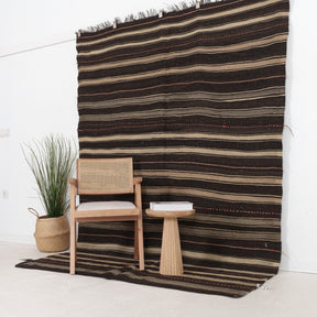 Qaelinara - Vintage Turkish Area Rug