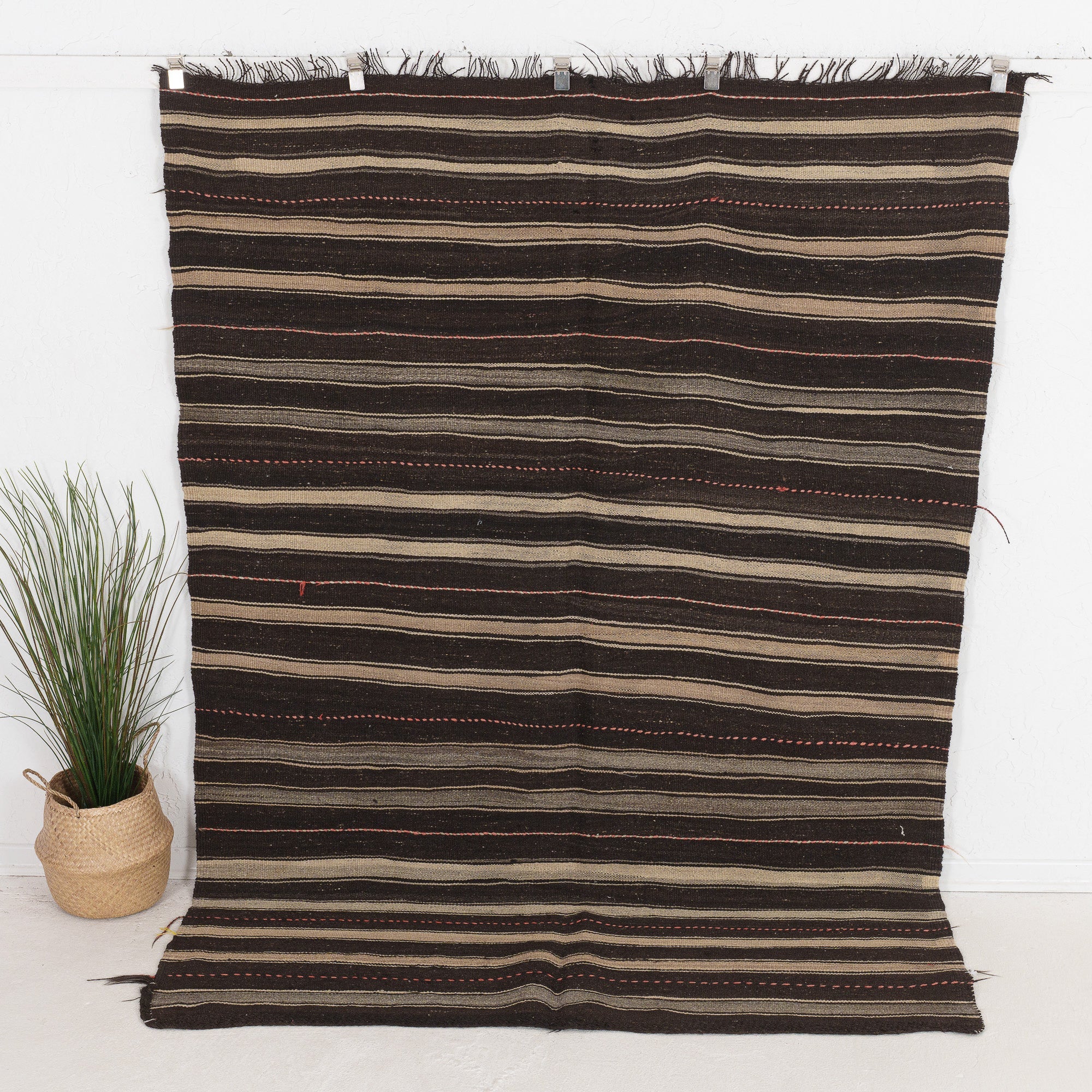 Qaelinara - Vintage Turkish Area Rug