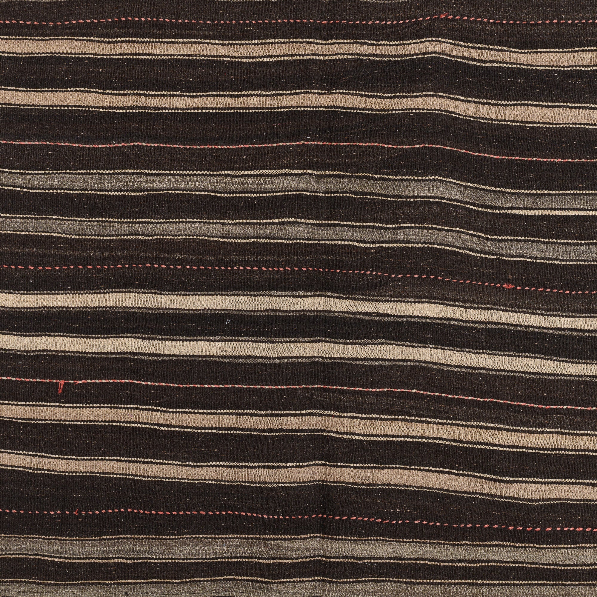 Qaelinara - Vintage Turkish Area Rug