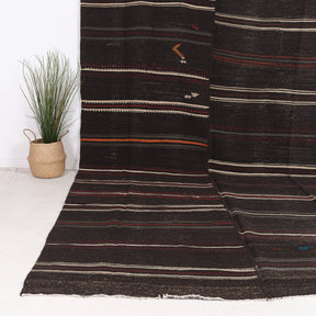 Naelisine - Vintage Turkish Area Rug