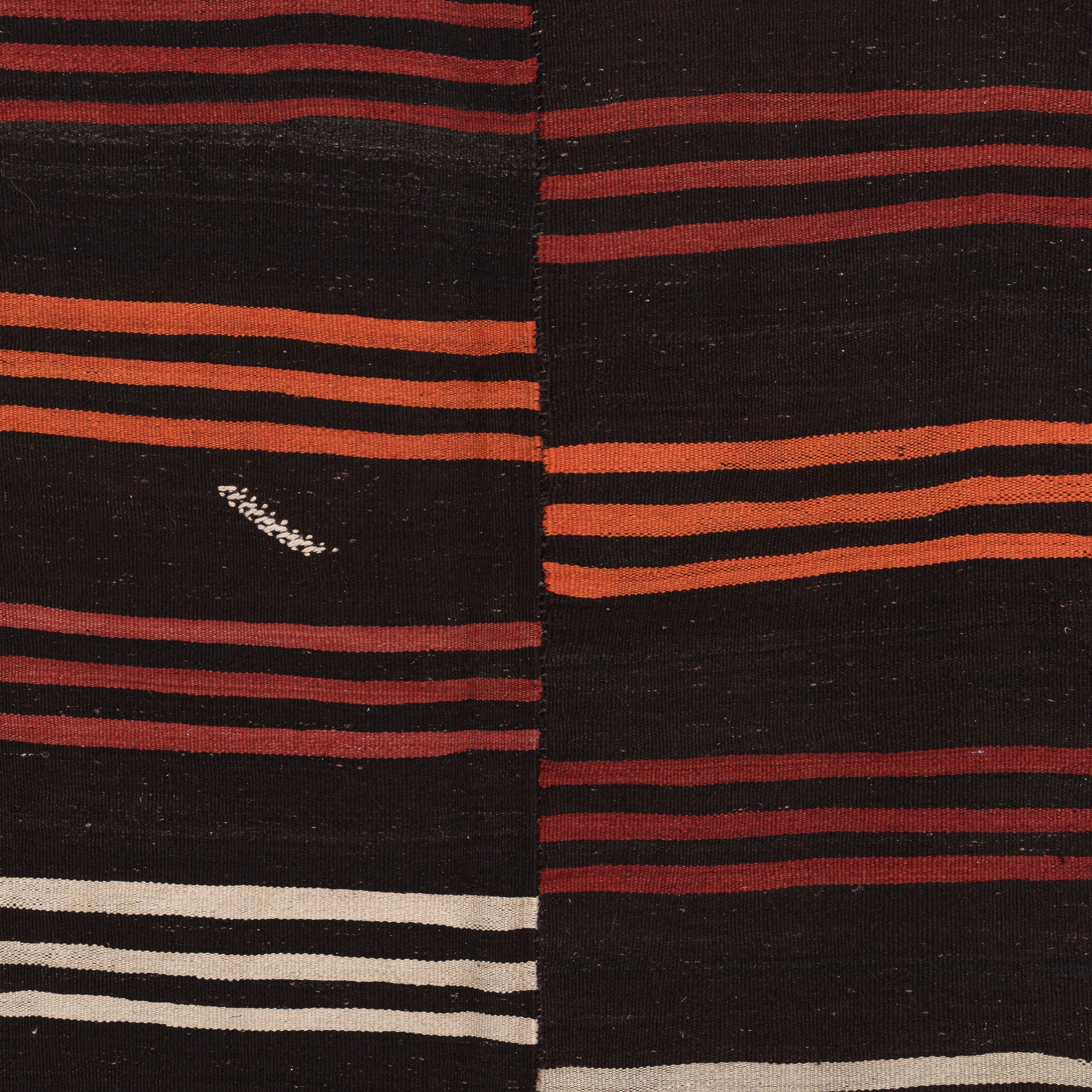 Naelisin - Vintage Turkish Area Rug