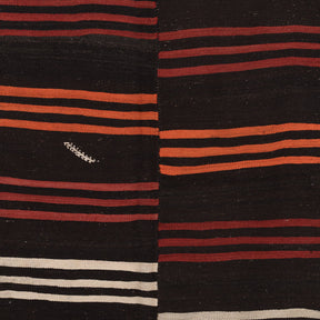 Naelisin - Vintage Turkish Area Rug