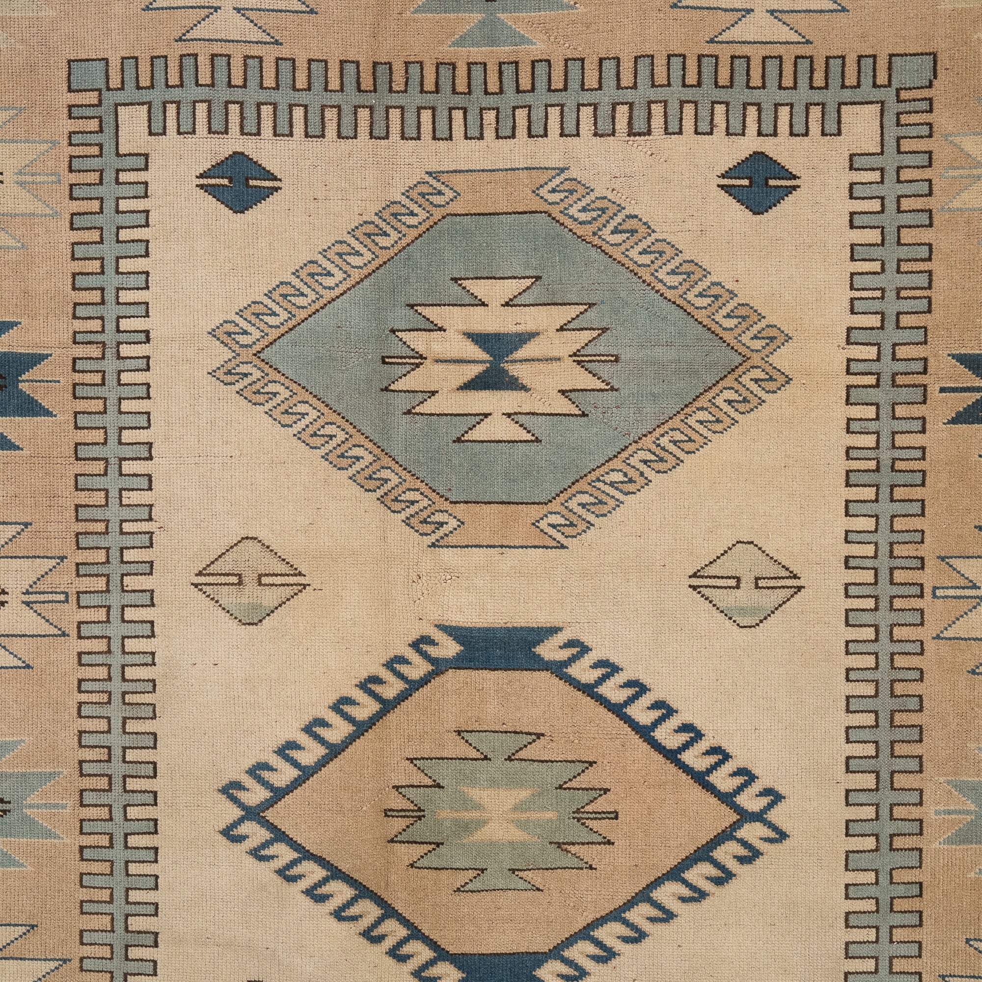 Velorisa - Vintage Turkish Area Rug