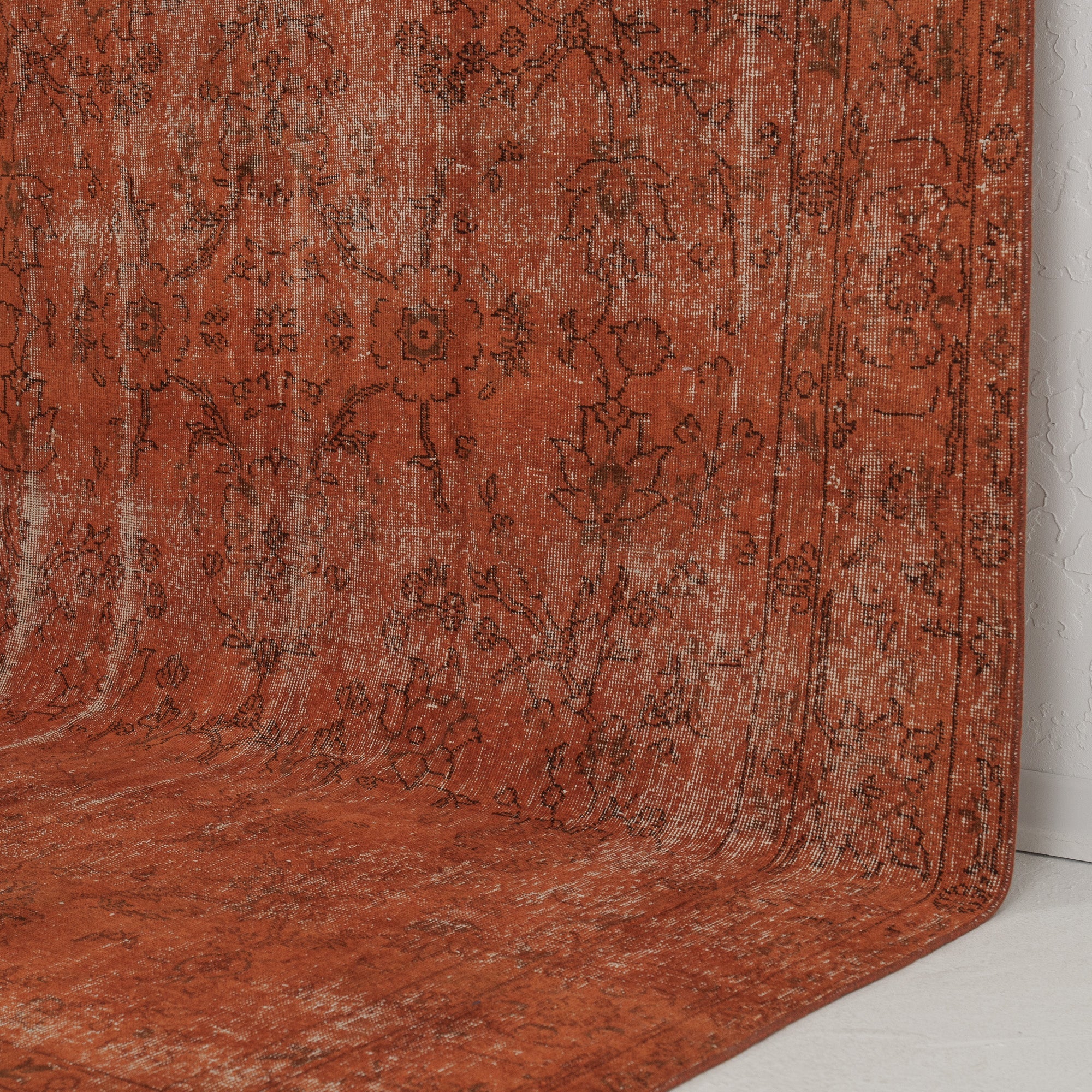 Aylin - Oriental Vintage Rug, Collector's Edition