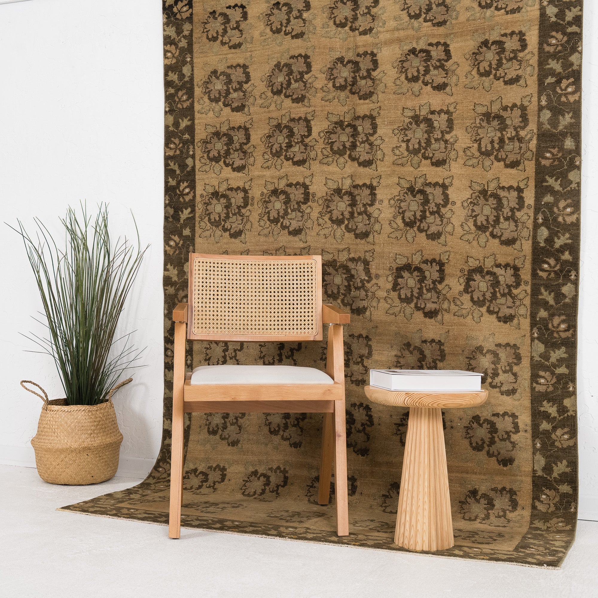 Maevyra - Vintage Turkish Area Rug
