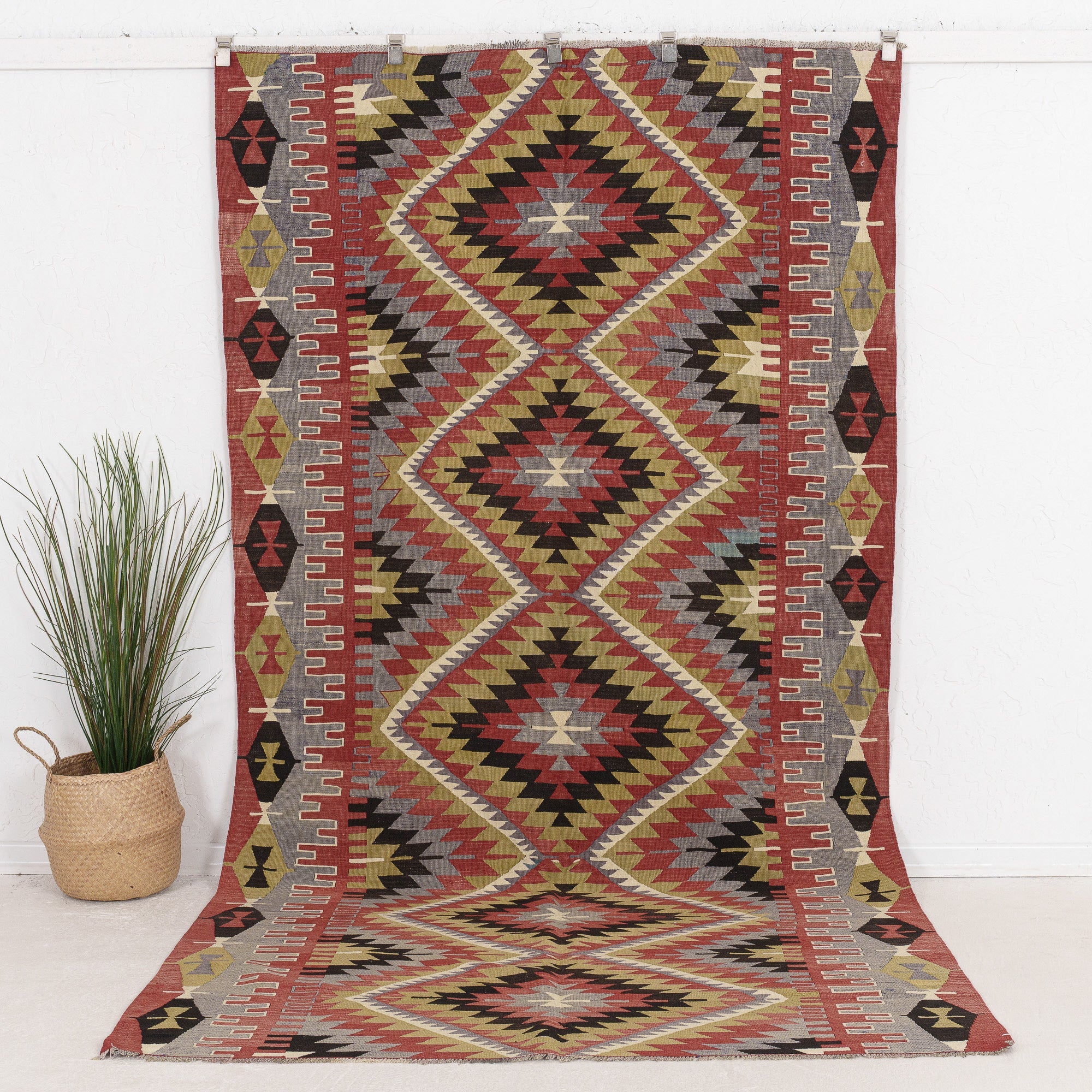 Raelisis - Vintage Turkish Area Rug