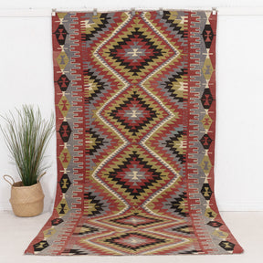 Raelisis - Vintage Turkish Area Rug