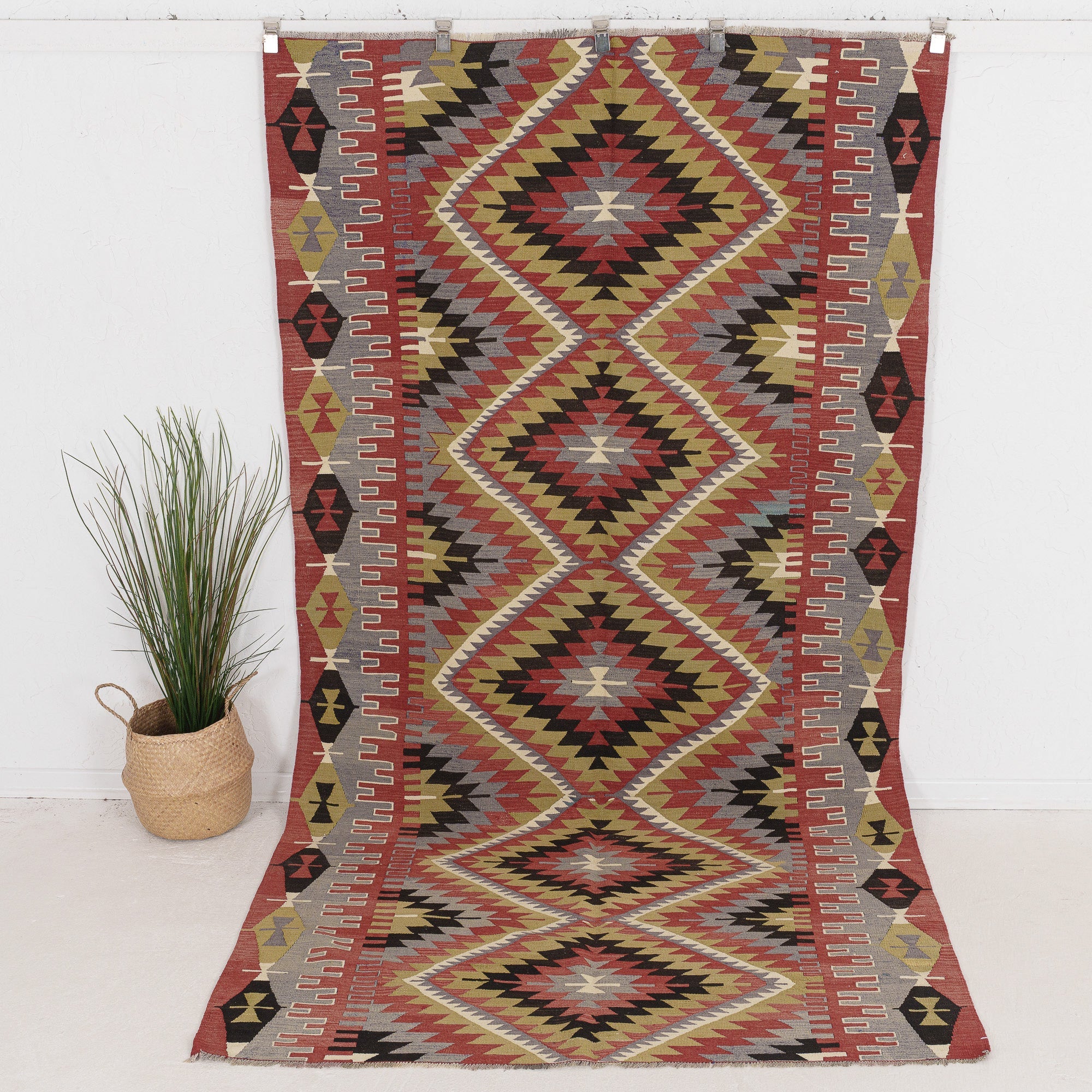 Raelisis - Vintage Turkish Area Rug
