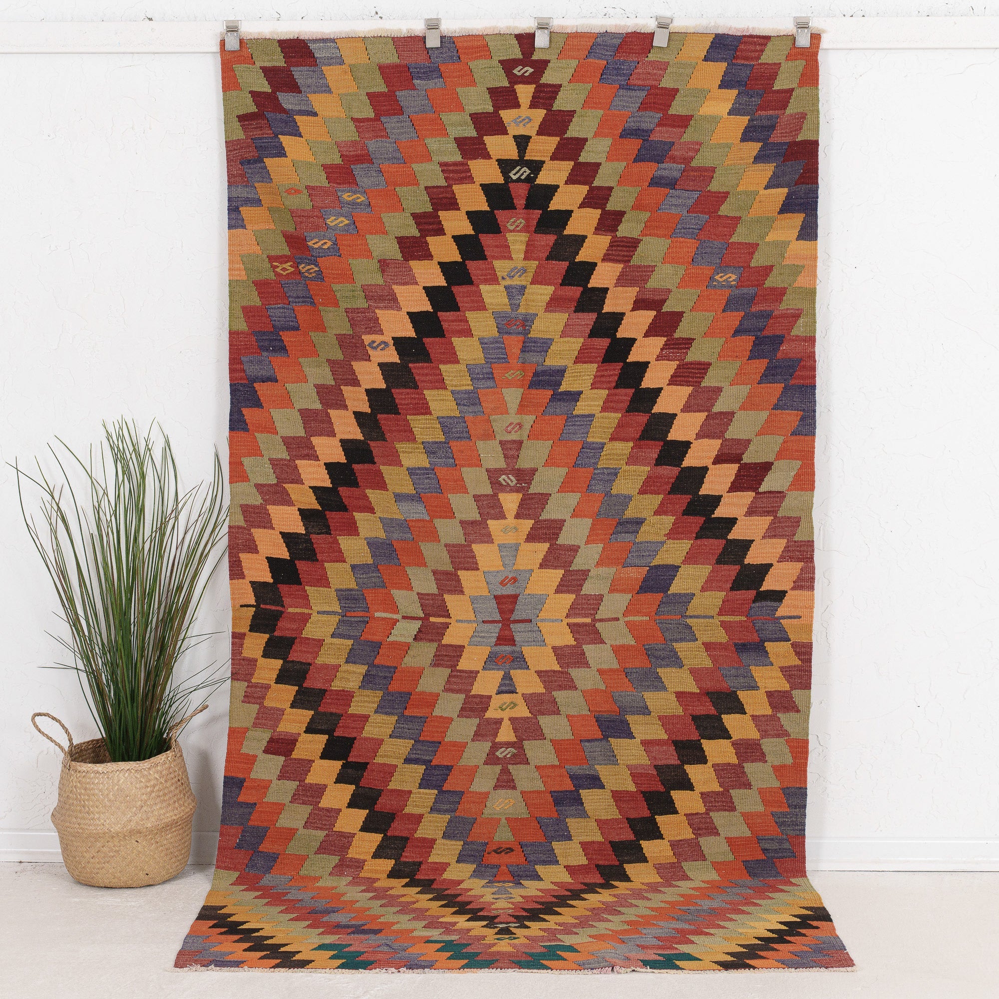 Saerinia - Vintage Turkish Area Rug