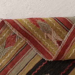 Saerinin - Vintage Turkish Area Rug