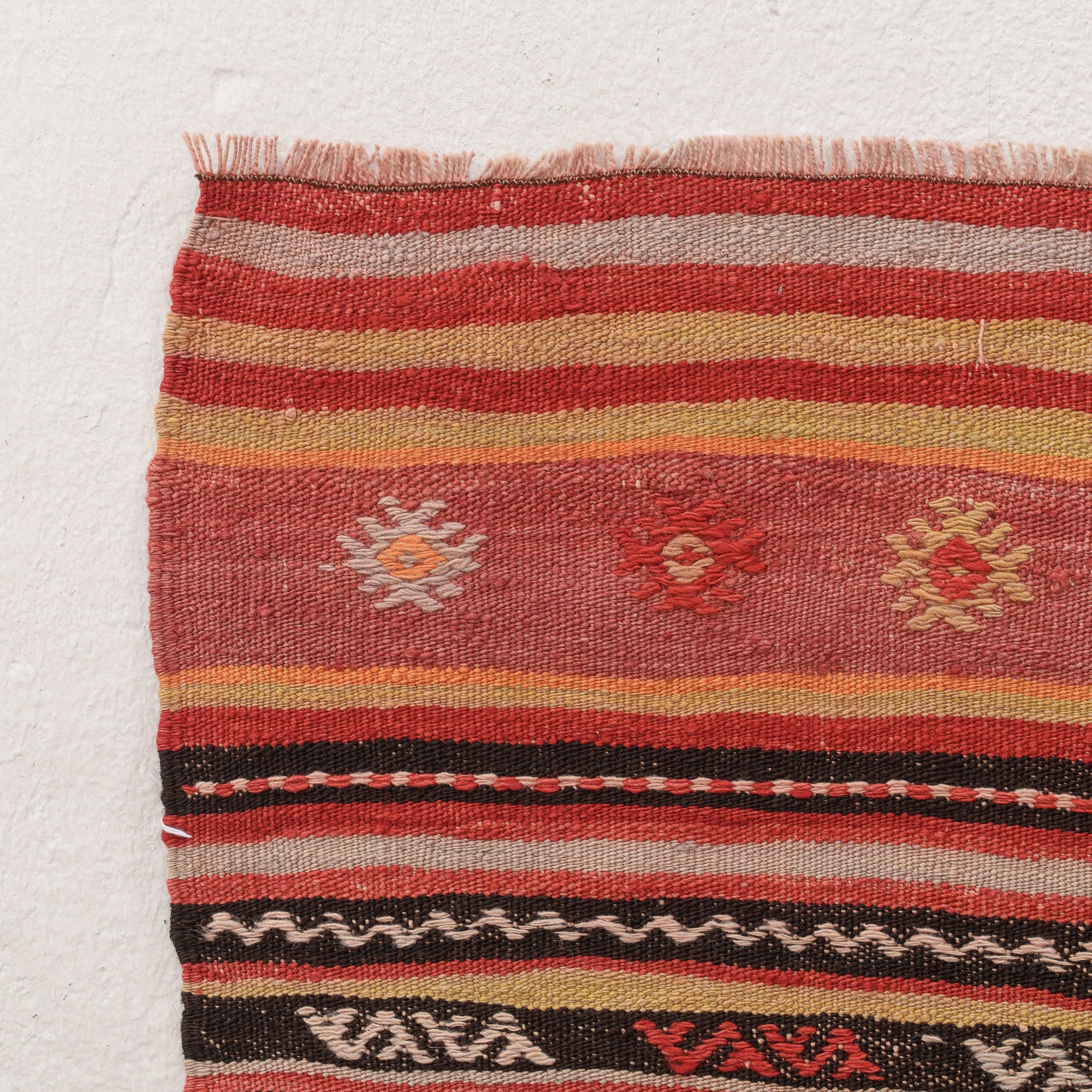 Vaelisena - Vintage Turkish Area Rug