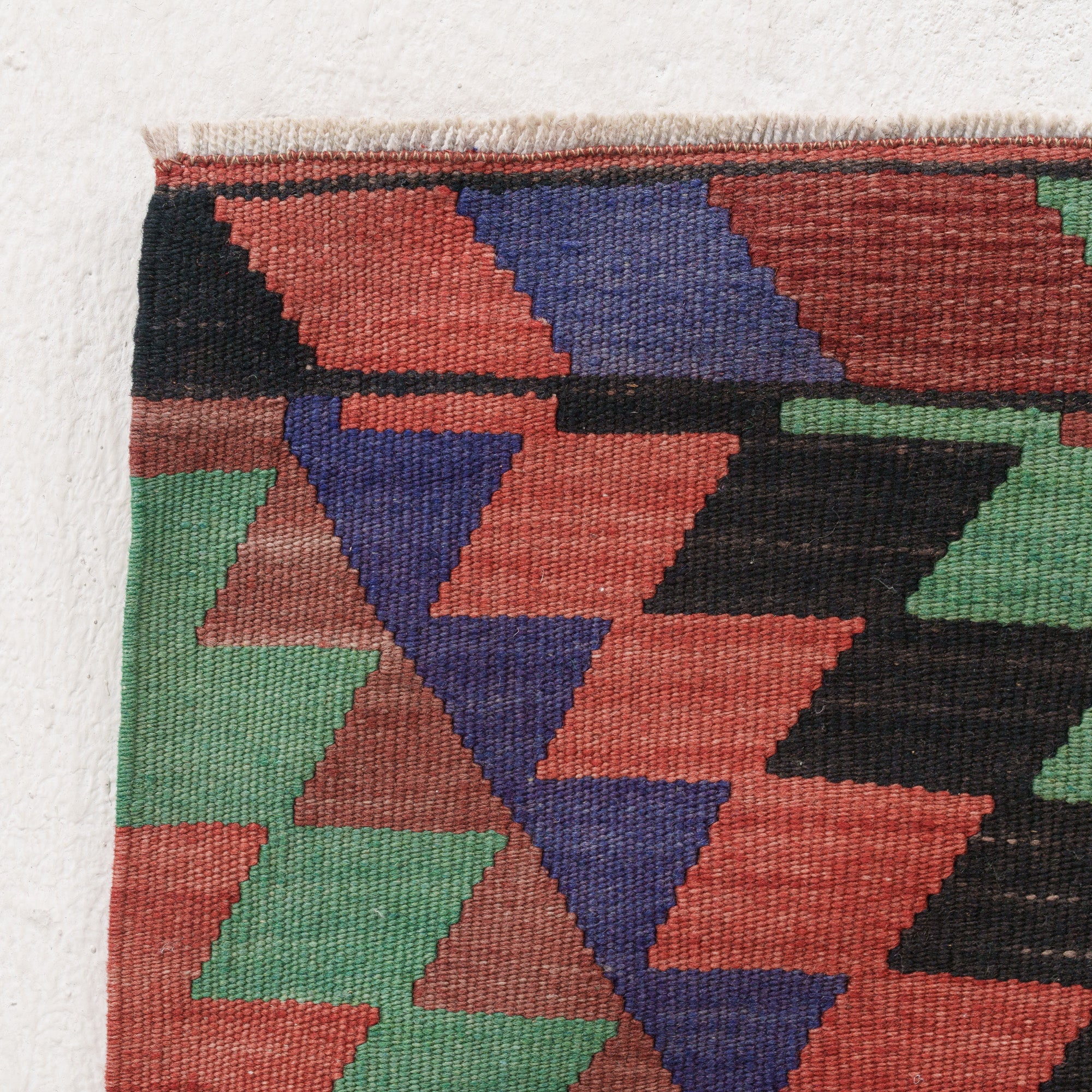 Vaelisara - Vintage Turkish Area Rug