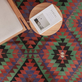 Vaelisara - Vintage Turkish Area Rug