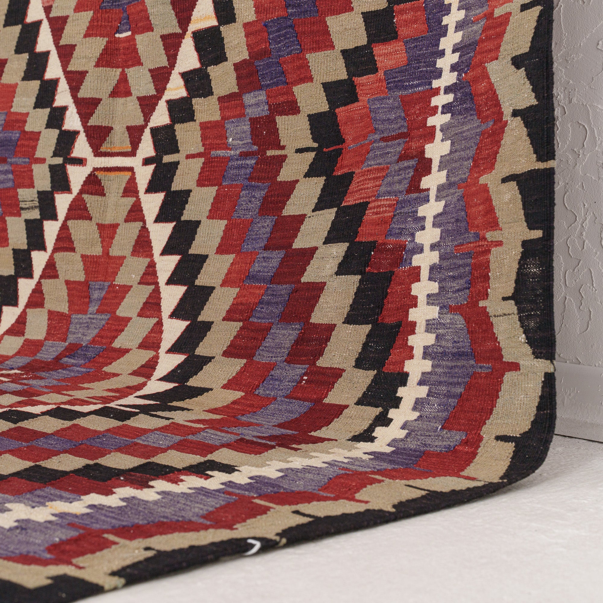 Waelinis - Vintage Turkish Area Rug