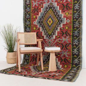 Vaelisine - Vintage Turkish Area Rug