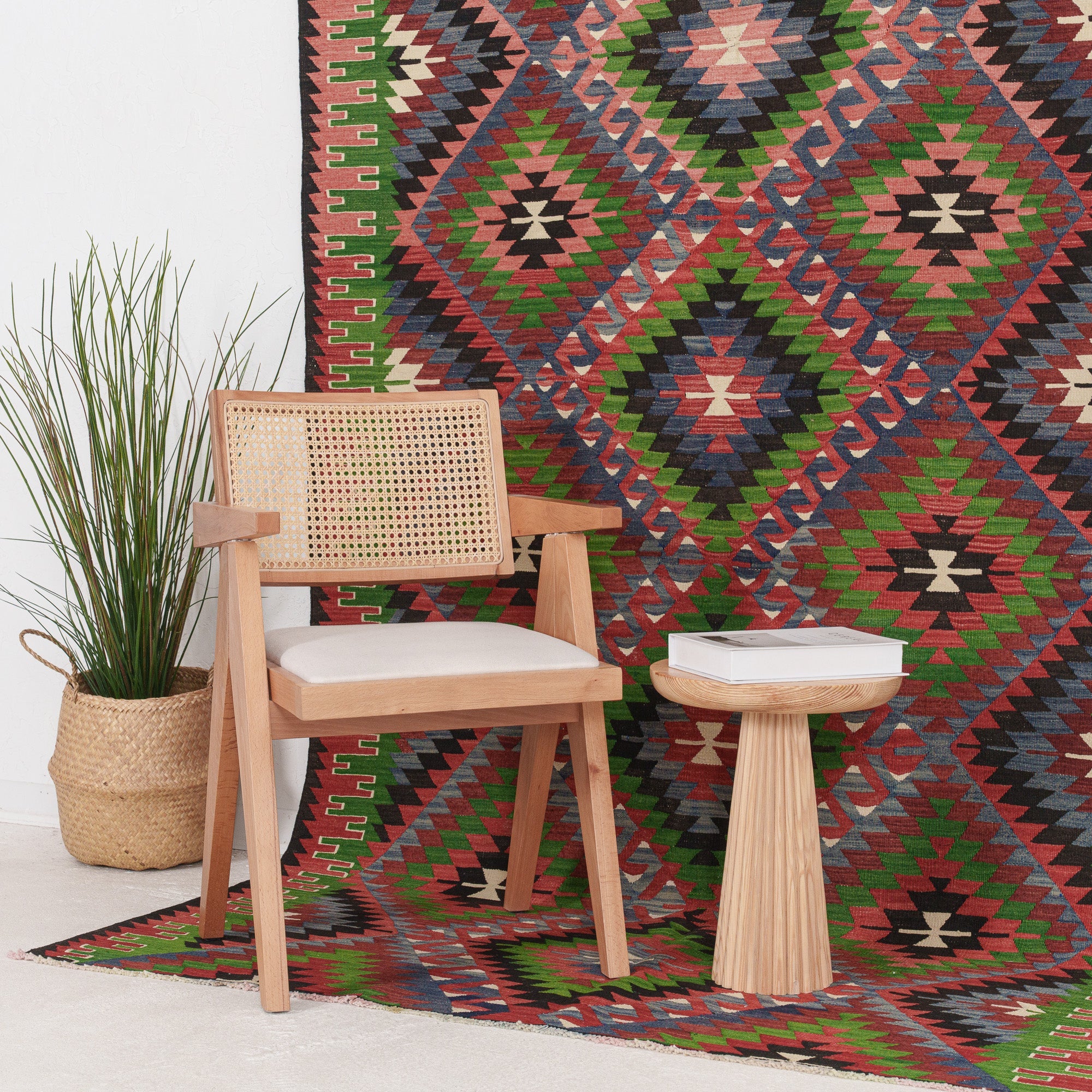 Vaelisin - Vintage Turkish Small Rug