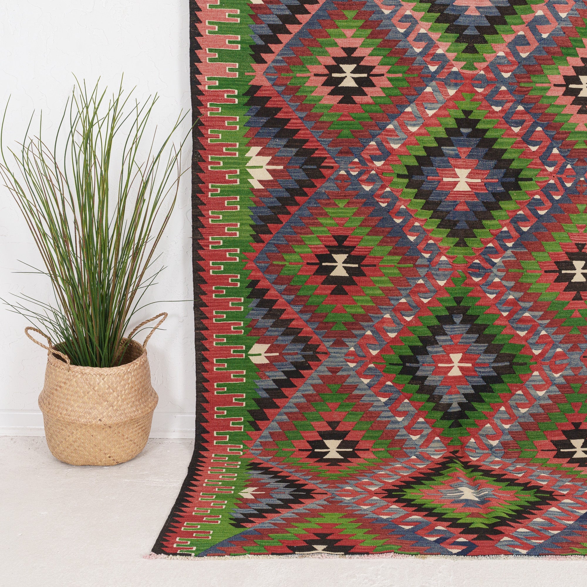 Vaelisin - Vintage Turkish Small Rug