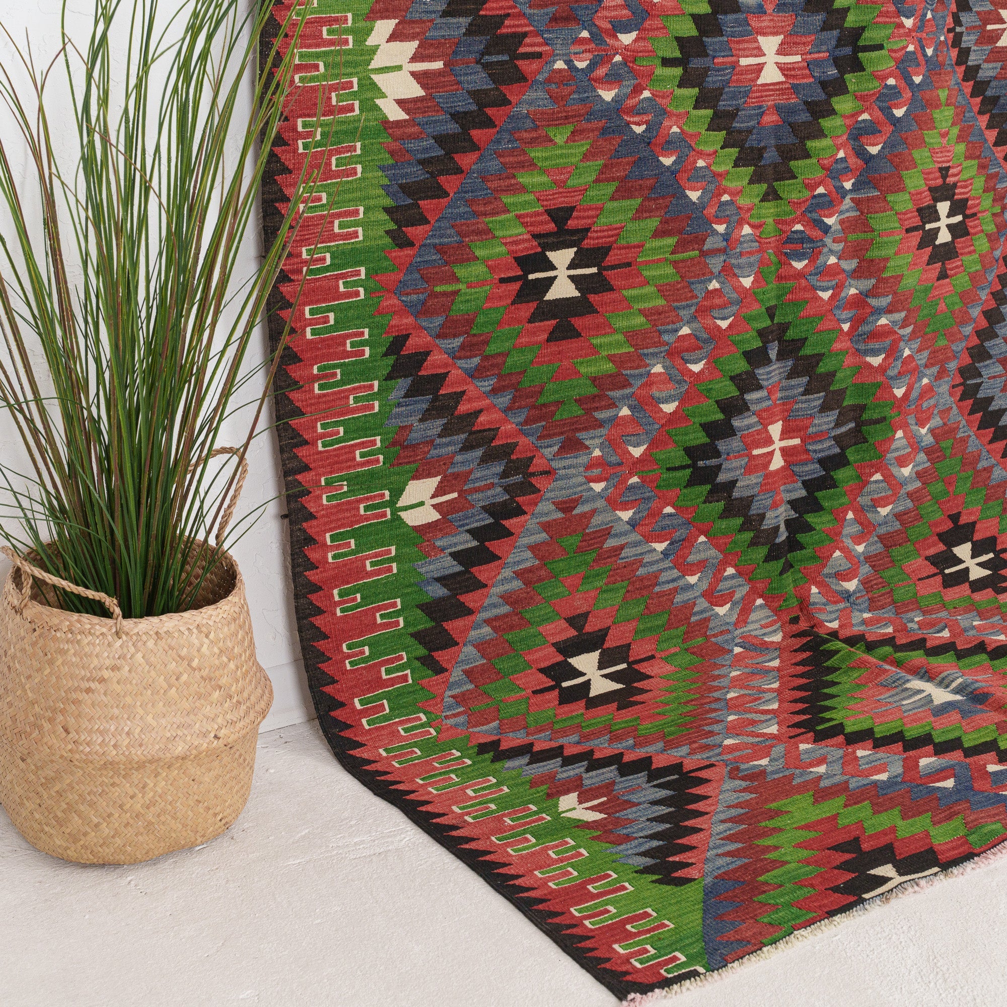 Vaelisin - Vintage Turkish Small Rug