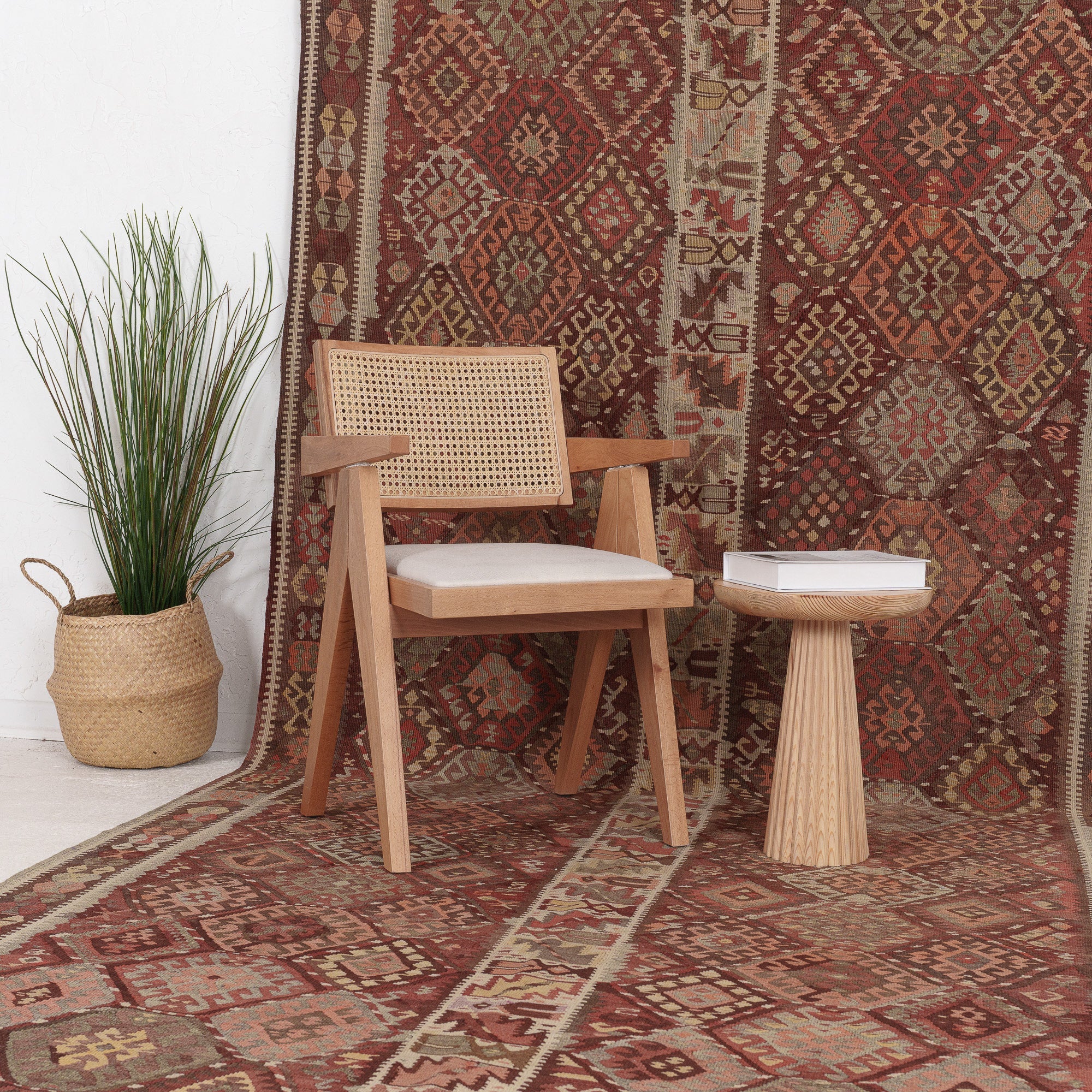 Raelisaria - Vintage Turkish Area Rug