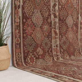 Raelisaria - Vintage Turkish Area Rug