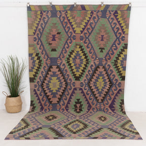 Saeriness - Vintage Turkish Area Rug