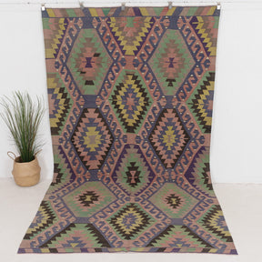 Saeriness - Vintage Turkish Area Rug