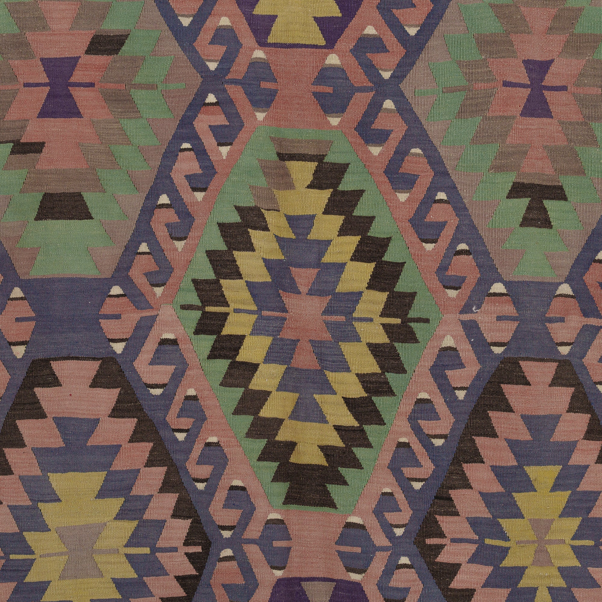 Saeriness - Vintage Turkish Area Rug