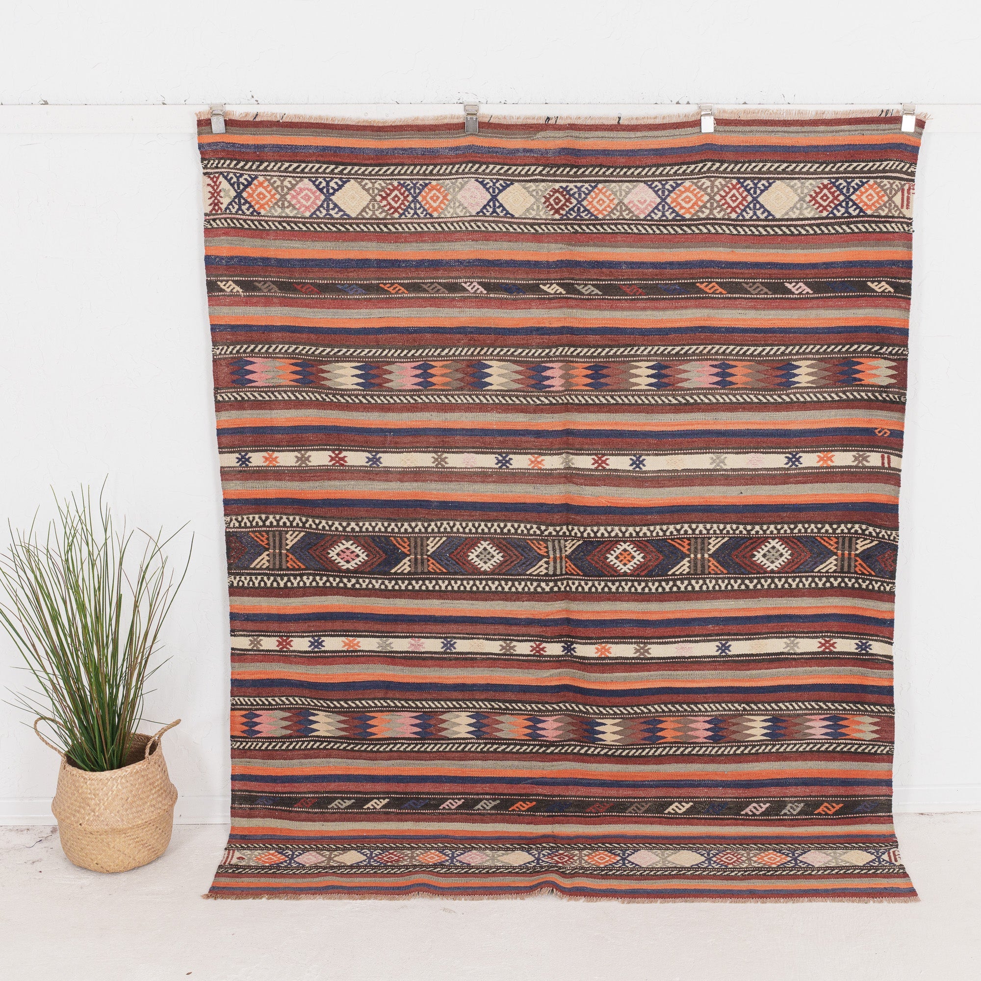 Xaerisa - Vintage Turkish Area Rug