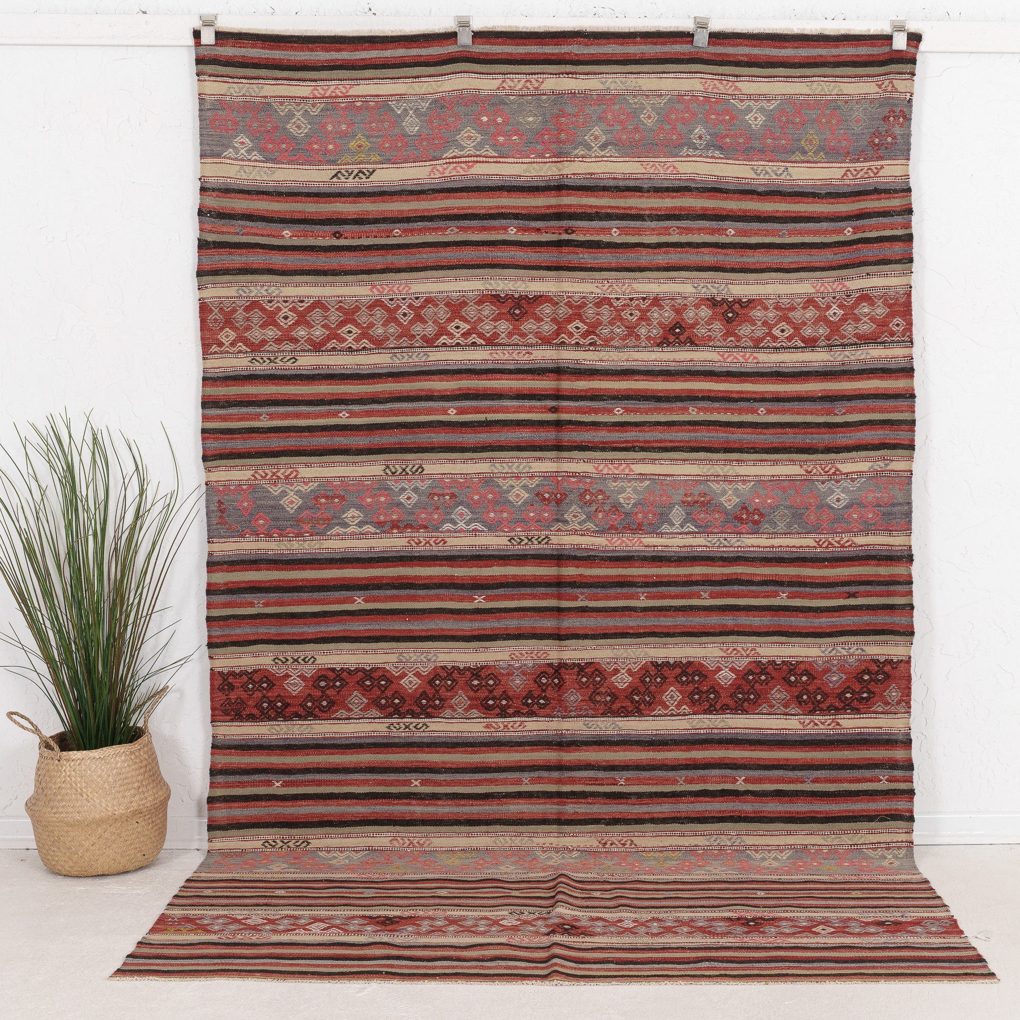 Taelysess - Vintage Turkish Area Rug