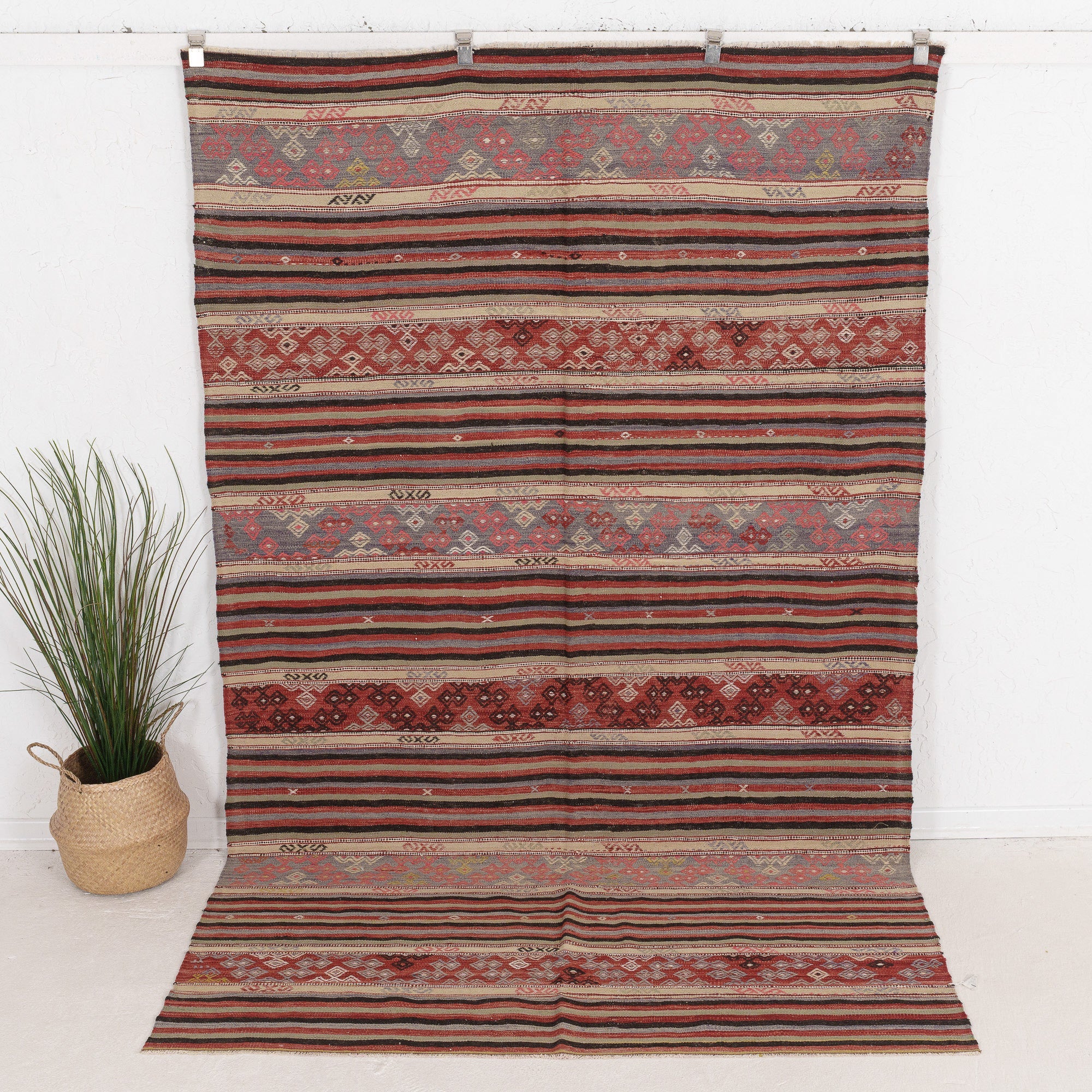 Taelysess - Vintage Turkish Area Rug