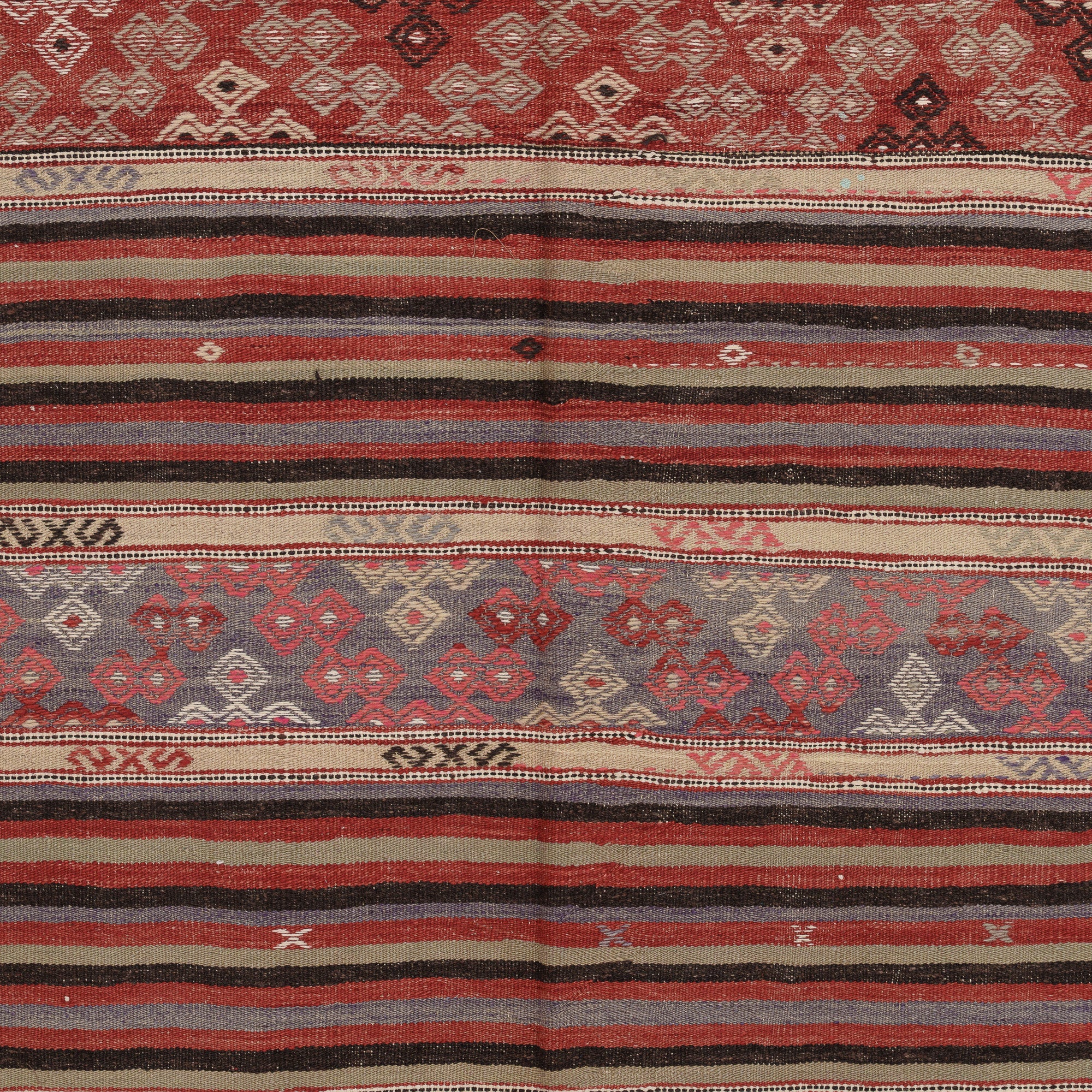 Taelysess - Vintage Turkish Area Rug