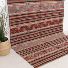 Taelysess - Vintage Turkish Area Rug