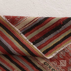 Taelysess - Vintage Turkish Area Rug