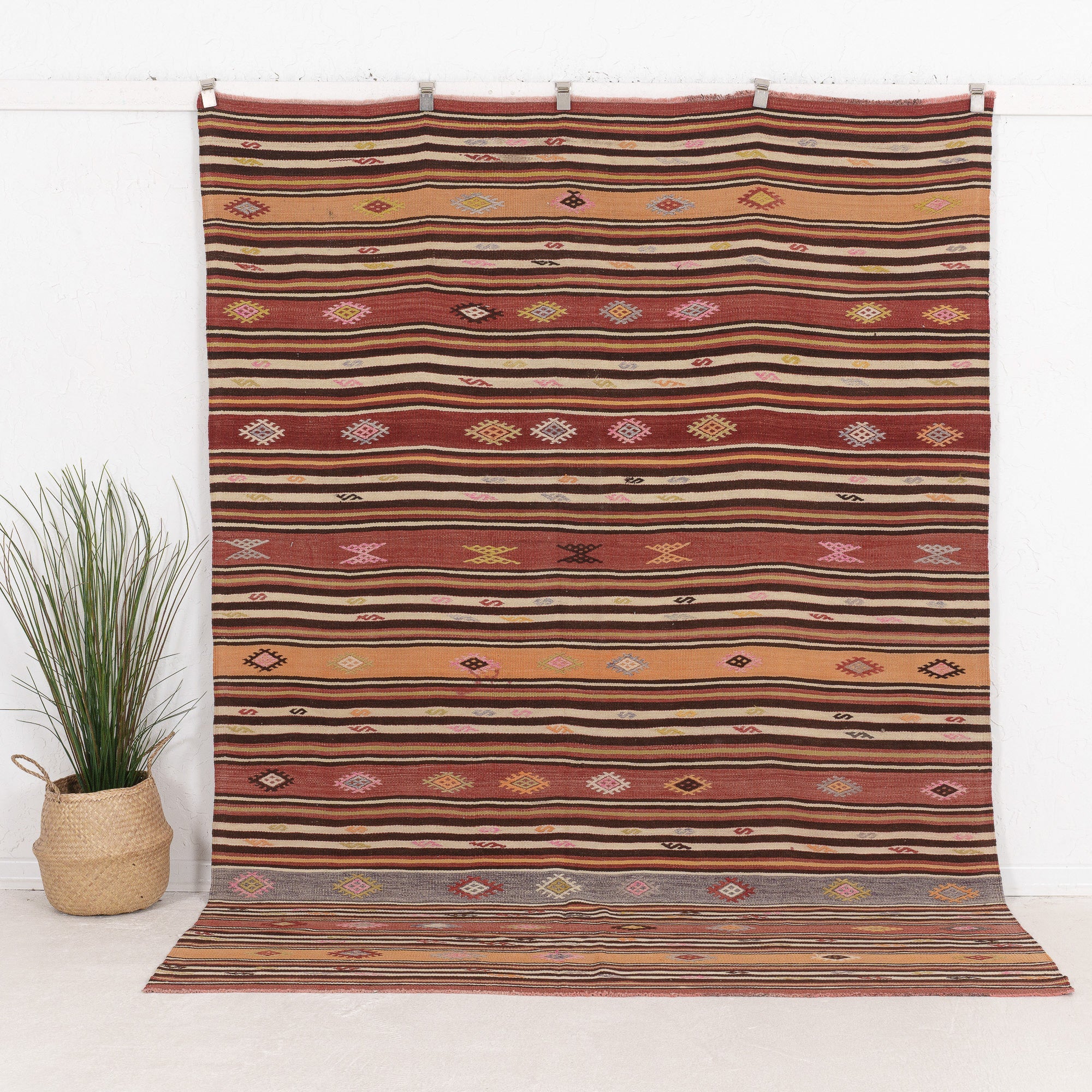 Taelysaria - Vintage Turkish Area Rug