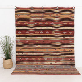 Taelysaria - Vintage Turkish Area Rug