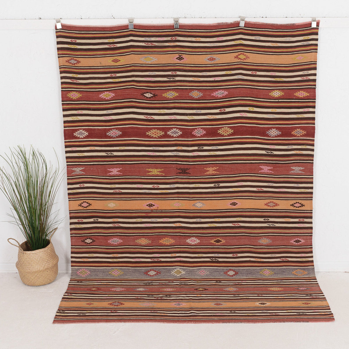 Taelysaria - Vintage Turkish Area Rug