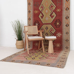 Taelysis - Vintage Turkish Area Rug