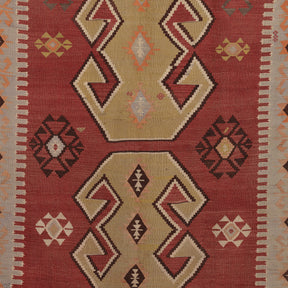 Taelysis - Vintage Turkish Area Rug