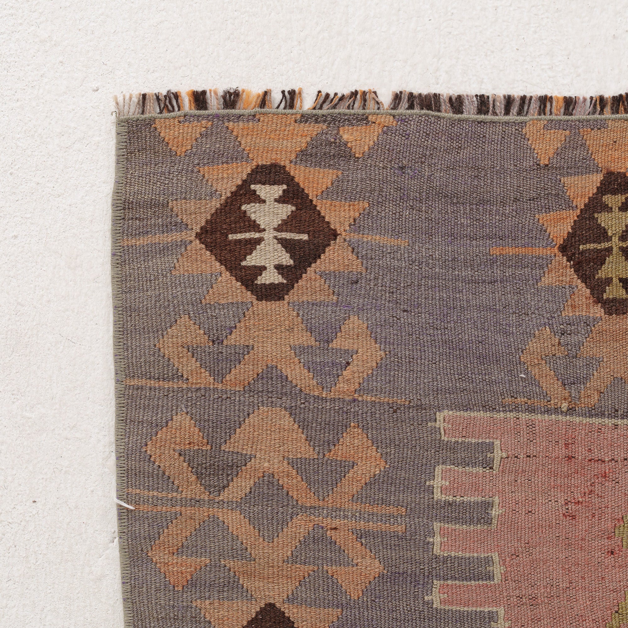 Taelysis - Vintage Turkish Area Rug