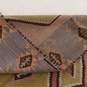 Taelysis - Vintage Turkish Area Rug