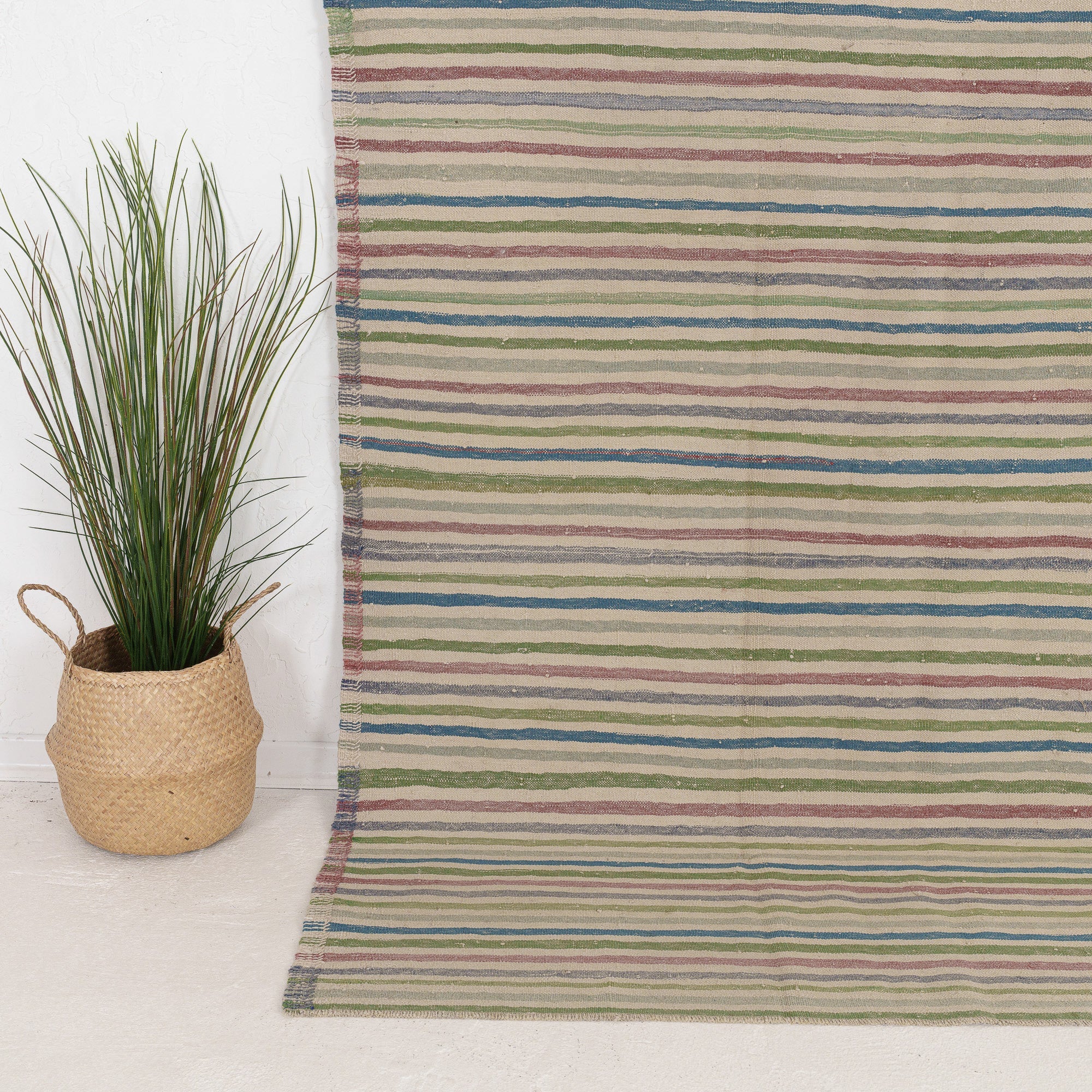 Saerinaria - Vintage Turkish Small Rug