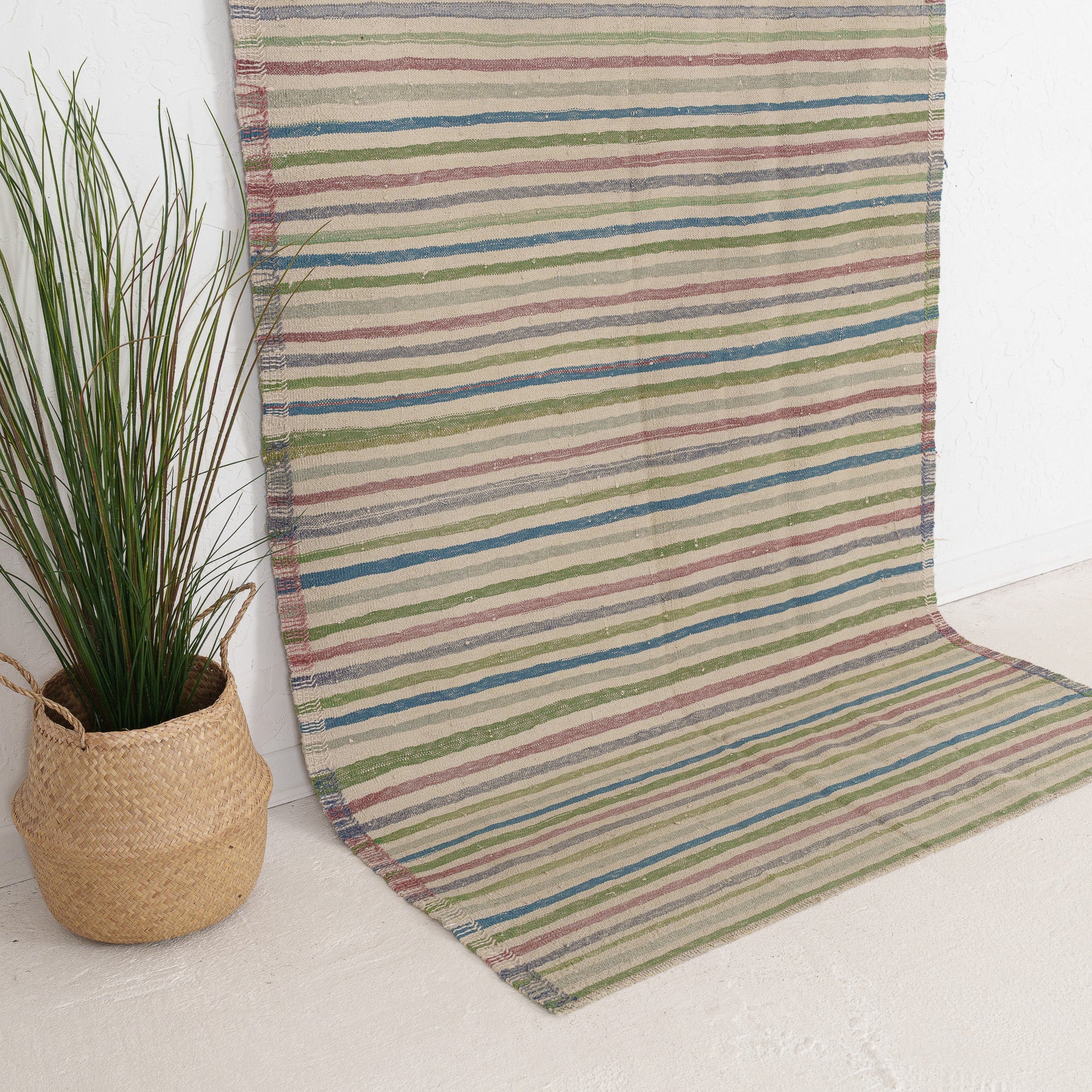 Saerinaria - Vintage Turkish Small Rug