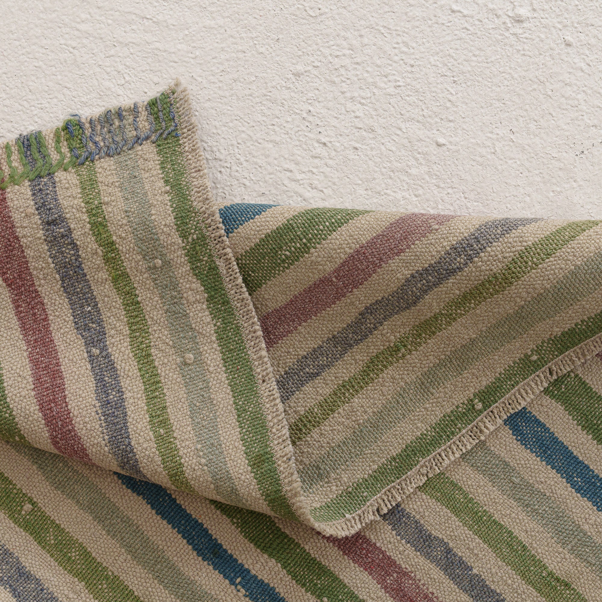 Saerinaria - Vintage Turkish Small Rug